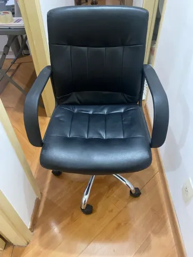 Cadeira Ergonômica Diretor Giratória Novíssima