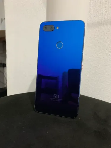 Xiaomi Mi 8 Lite 64GB Azul - Ótimo Estado - Funcionando Perfeitamente