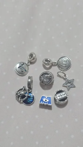 Charms Pandora Star Wars, Piratas do Caribe e outros