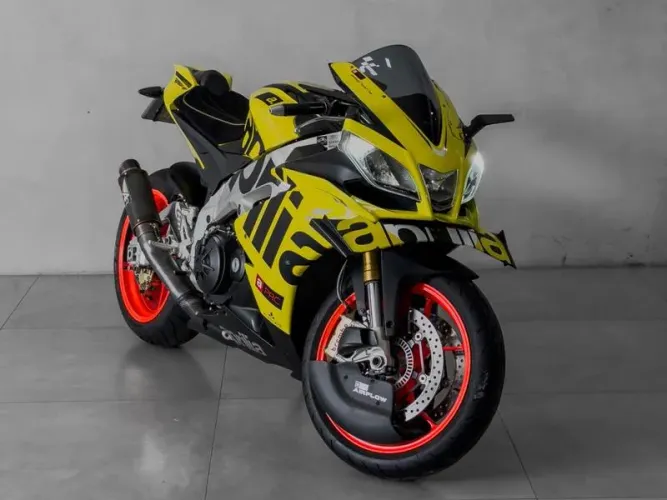 APRILIA PIAGGIO RSV4-R 2011