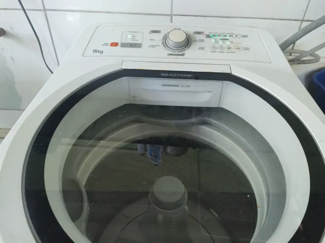 Vendo máquina de lavar roupas 