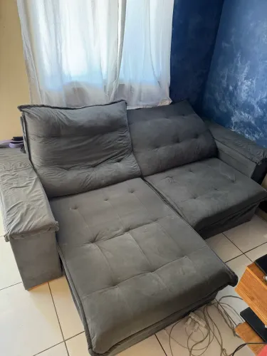 Sofá retrátil e reclinável