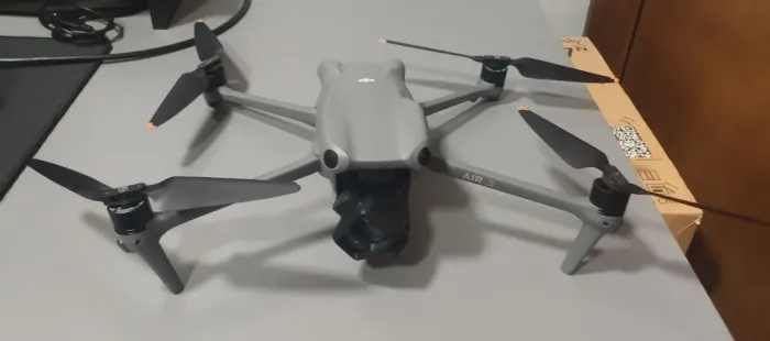 Drone DJI Air 3 | 2 Câmeras 48MP | 4K | Tele 3x | 1 Bateria