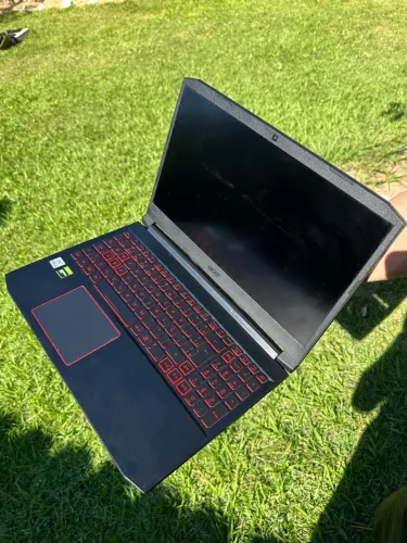 Vendo Notebook Nitro 5 