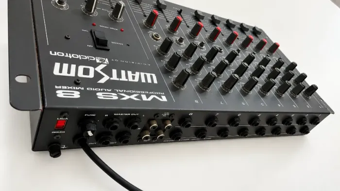 Mesa de Som Wattsom MXS-8