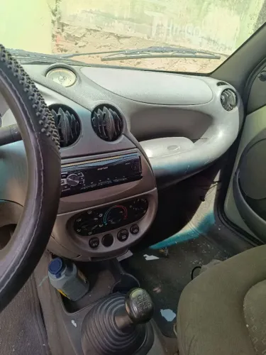 2005 Ford Ka ler anúncio 