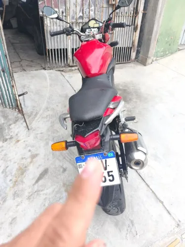 Cb 300r com cabeçote trincado 