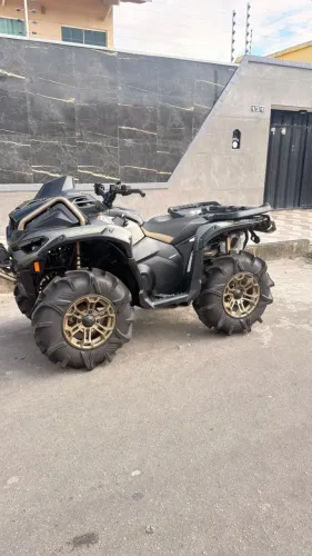 Quadriciclo outlander can am xmr 1.000