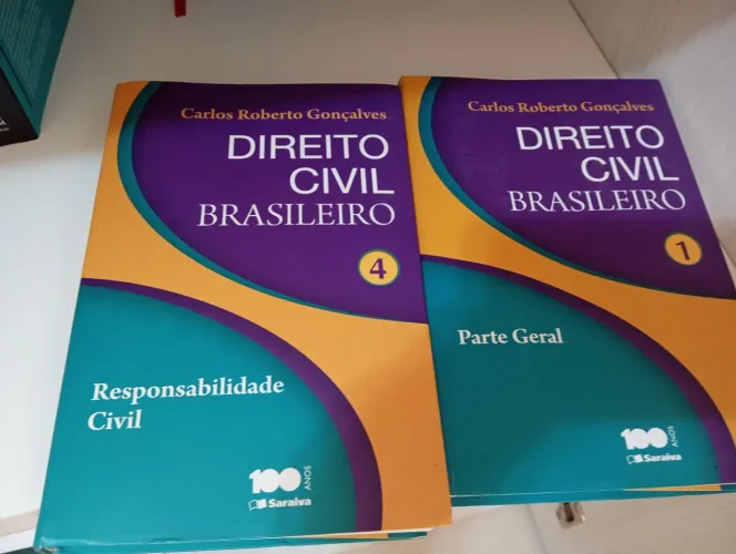 2 Livros ? Livro Direito civil brasileiro