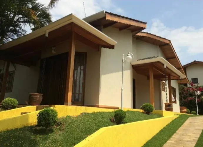 Casa de Luxo em Condomínio à Venda em Atibaia-SP - Jardim Flamboyant B 3 Quartos, 3 Suítes