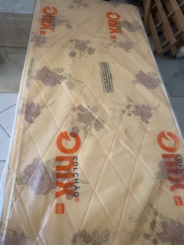 Colchão Onix de mola no plástico