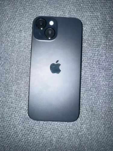 iPhone 15 normal