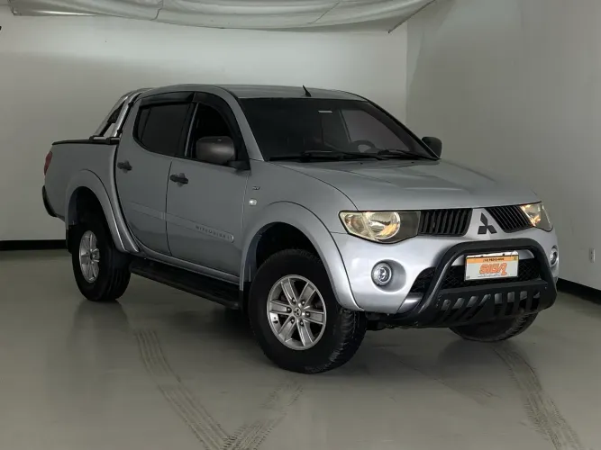 Mitsubishi L200 Triton HPE 3.5 CD V6 24V Flex Aut. 2010