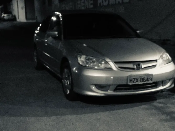 Honda Civic Sedan LX 1.7 16V 115cv Mec. 4P 2003