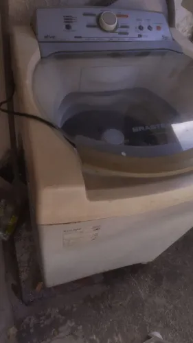 Máquina de lavar com defeito