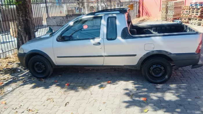 Fiat Strada 1.4 MPI Fire Flex 8V CE 2006
