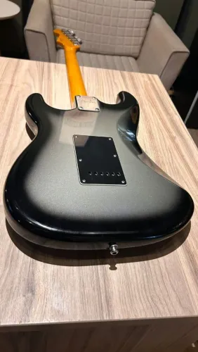 Vendo guitarra Fender seminova