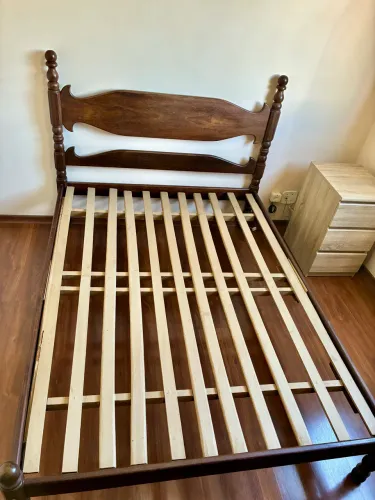 Cama em sucupira