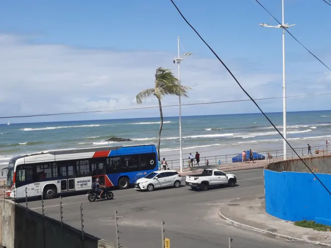 Excelente apt° 2/4 p/ temporada a beira-mar- ideal para família 