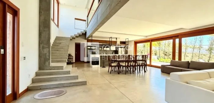 Casa Alto padrão 5 suites bairro rio tavares em Florianópolis