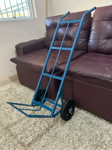 CARRINHO DE CARGA ,QUASE NOVO AINDA
