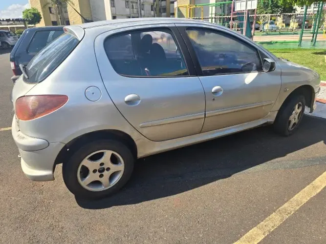 Peugeot 206 Feline 1.4/ 1.4 Flex 8V 5P 2007