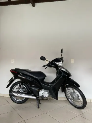 Biz 125 es com partida 