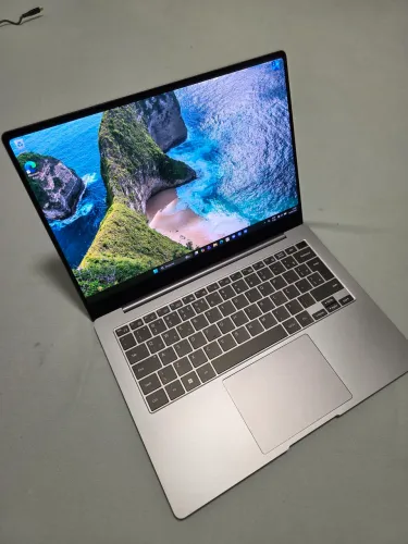 Samsung Galaxy Book 4 Pro - Core Ultra 7