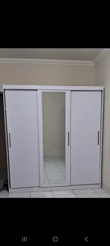 Guarda Roupa branco
