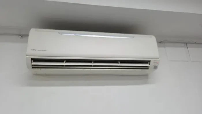 AR CONDICIONADO FUJITSU 18 MIL BTUS