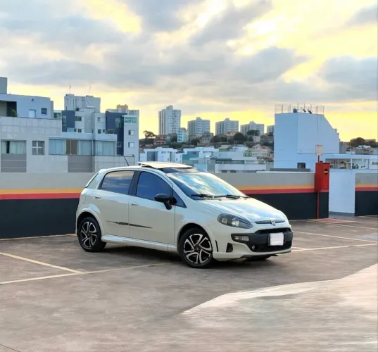 Fiat Punto Blackmotion 1.8 Flex 16V 5P. 2016