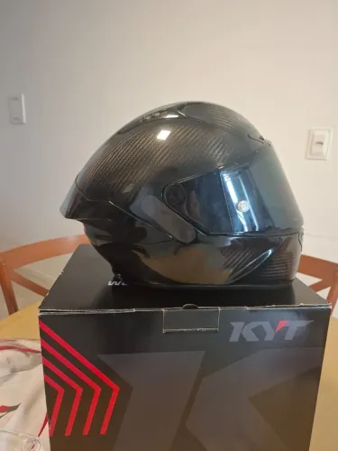 Capacete KYT Nz Race Carbon + Jaqueta X11