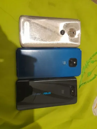 Celulares para concertar ou retirar peças 