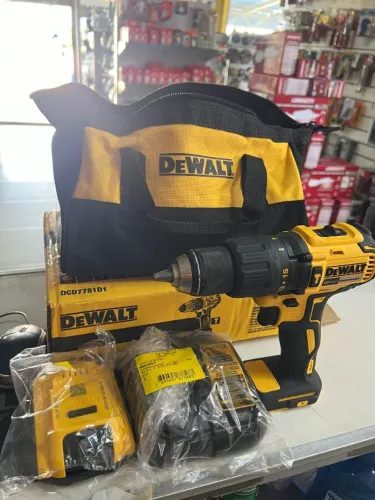 Parafusadeira e Furadeira de Impacto DEWALT  1/2" (13mm) 20V (RECONDICIONADO)