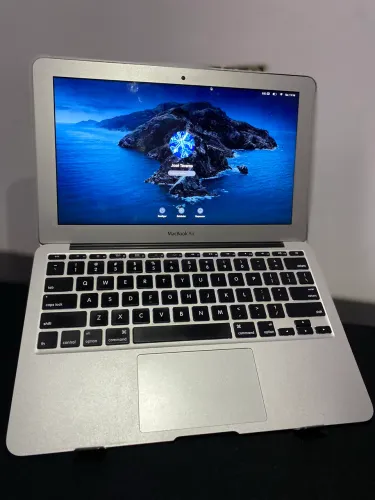 MacBook Air 11? 2015 i5 4GB + Carregador + Capa + Suporte