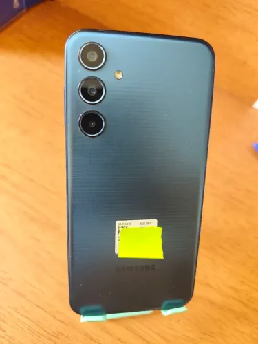 Celular com defeito