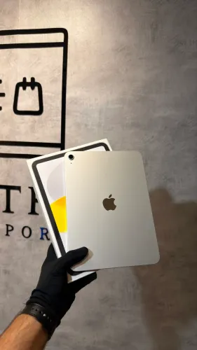 Apple iPad 11 128GB com Garantia Apple até 04/11/2026 em Estado de Zero Impecável