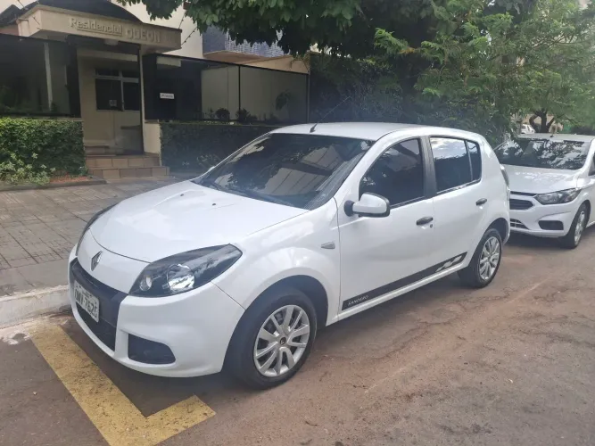 Renault Sandero Expression Hi-flex 1.0 16V 5P 2014