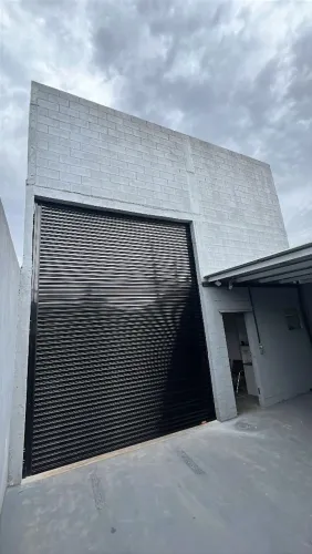 Porta automática de enrolar | sob medida