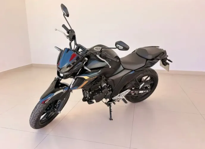 Yamaha Fazer 250 24/24 - Entrada R$3.000,00