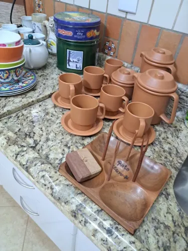 Conjunto de Café em Cerâmica - Nunca Usado