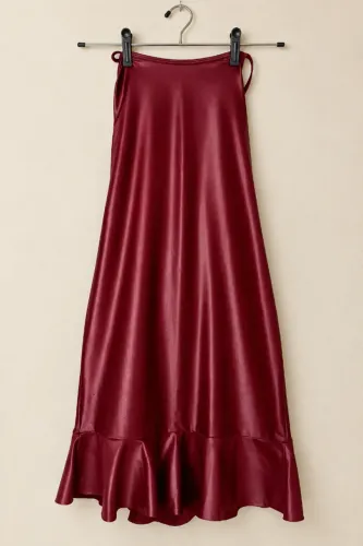 Vestido curto de festa marsala acetinado | costas cruzadas tam M