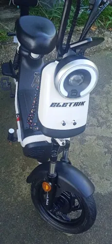 Moto Elétrica Lima Kobee Emplacada 