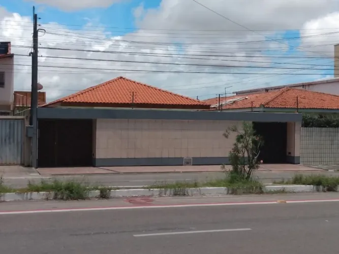 Casa residencial à venda, Vila União, Fortaleza.