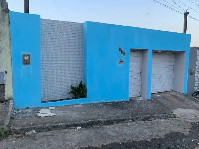 Casa à venda no bairro Planalto