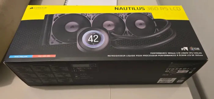 Water Cooler Corsair Nautilus 360 RS LCD - 360mm RGB + Tela LCD