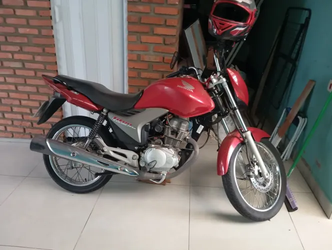 Linda cg 150 completa com apenas 21 mil km original