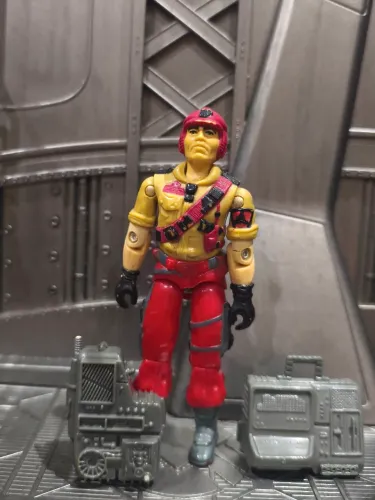 GI JOE/COMANDOS EM AÇÃO/MAINFRAME (v2) MISSÃO BRAZIL <br>ESPECIALISTA EM INFORMÁTICA SECRETA
