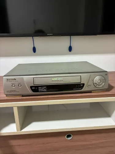 Vendo vídeo cassete