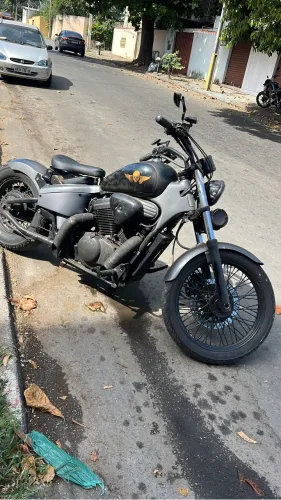 Shadow 600